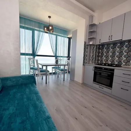 Apartment Turquoise By The Sea Constanta